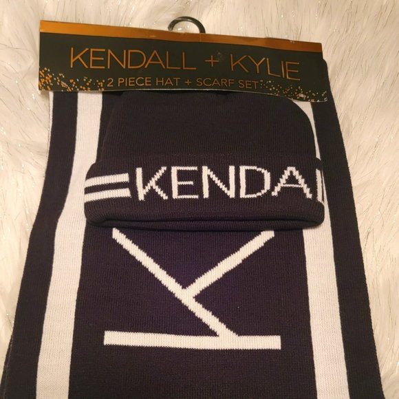 Kendall & Kylie Accessories - Kendall & Kylie Scarf & Hat Set